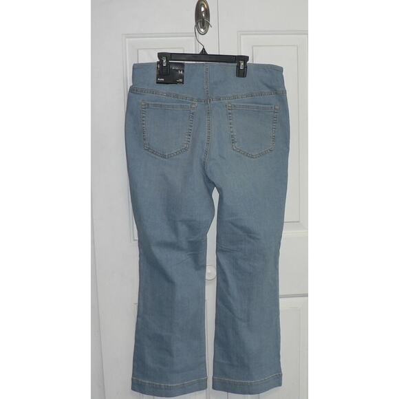 I.N.C Women's High Rise Pull On Flared Cropped Jeans in Indigo Blue 14 $60 - Picture 3 of 4